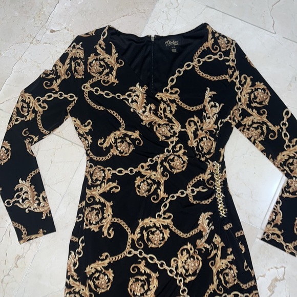 THALIA SODI Chain & Gold Leaf Print Long Sleeve Dress - Picture 3 of 4